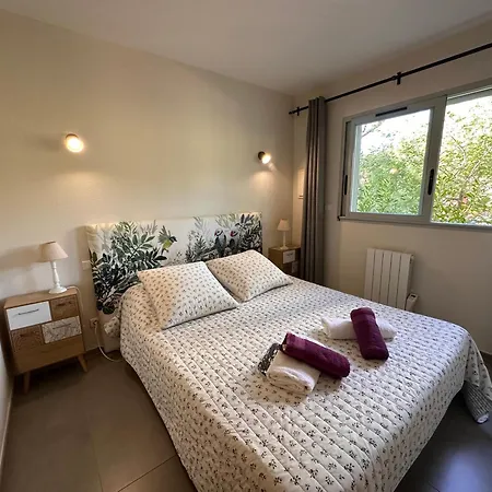 Les Oliviers 6 - Pieds Dans L'eau * Πόρτο Βέκιο