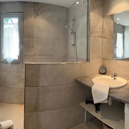 Les Oliviers 6 - Pieds Dans L'eau Appartement